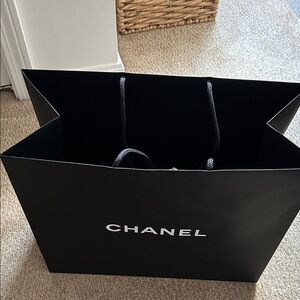 CHANEL shopping bag-extra large